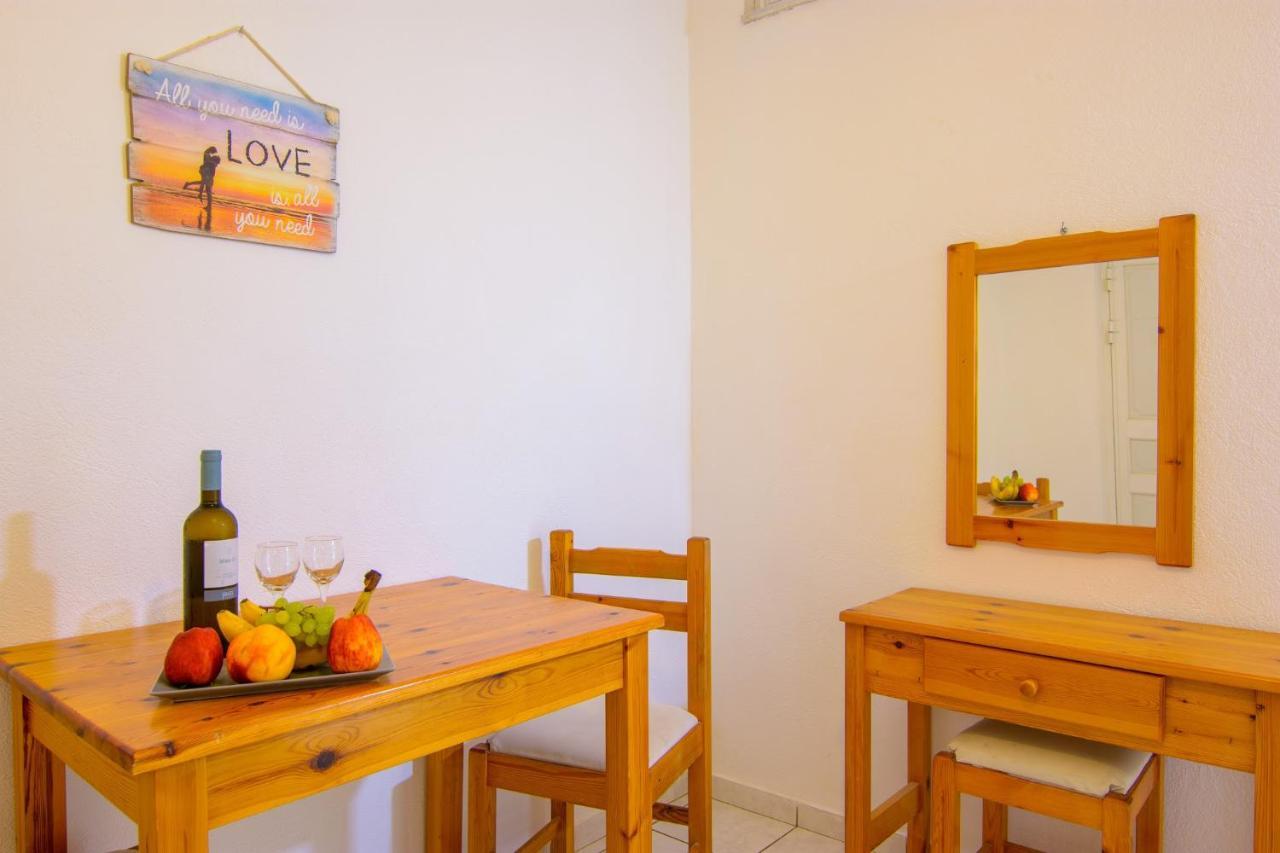 Hiona Seaside Apartman Elúnda Kültér fotó