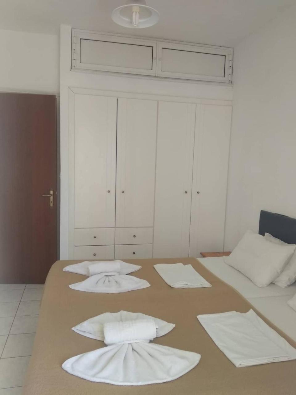 Hiona Seaside Apartman Elúnda Kültér fotó
